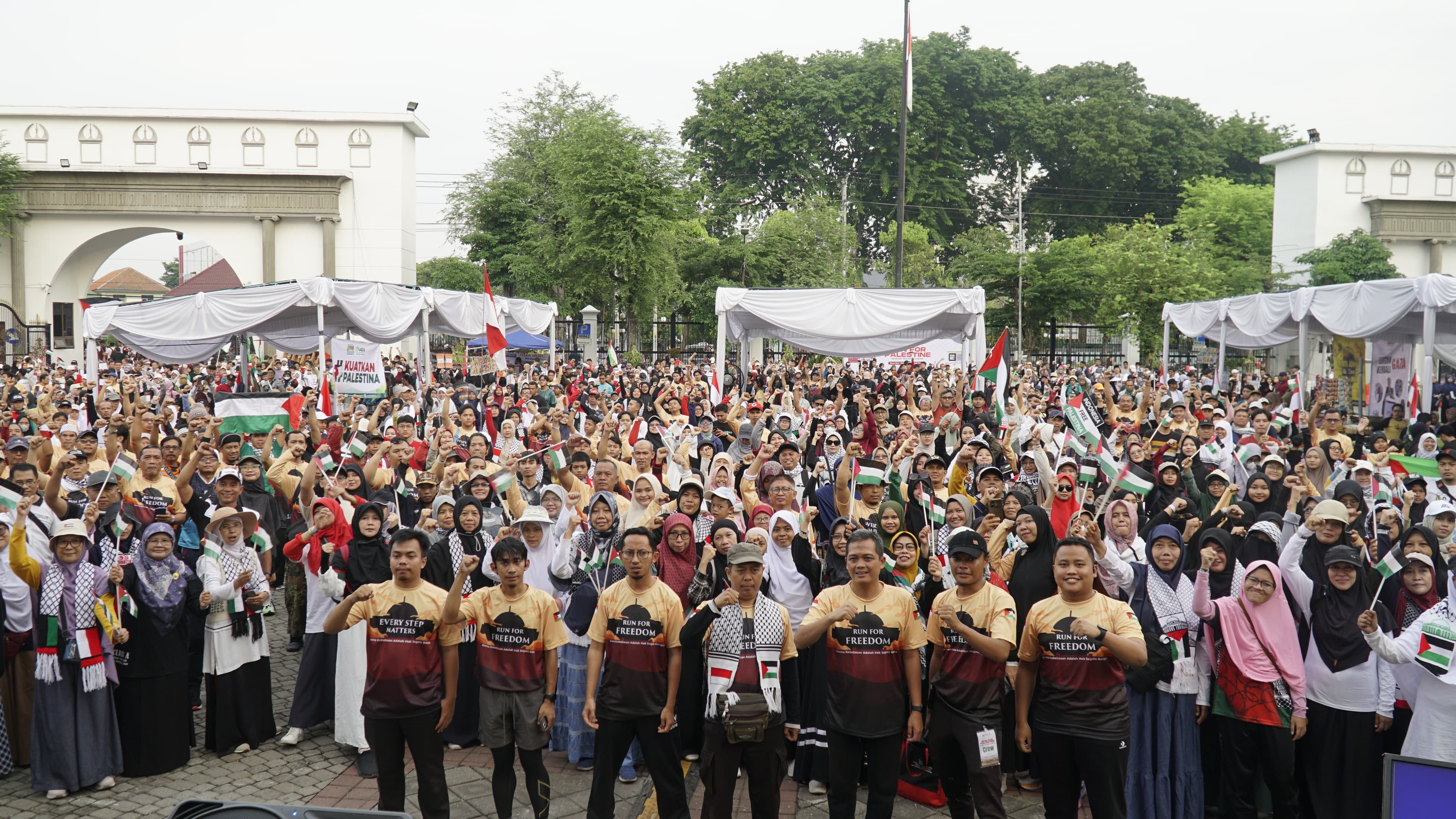 Komunitas berlari bersama untuk solidaritas Palestina